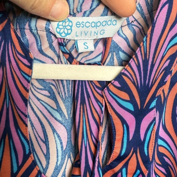 Escapada Living Tie-Waist Dress – Size Small, Vibrant Tropical Print - Picture 4 of 4